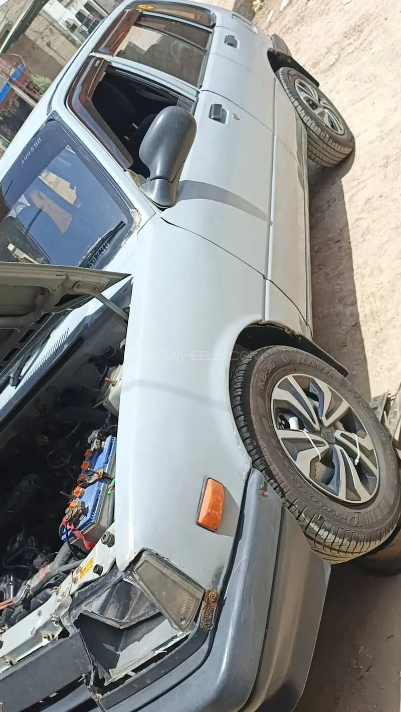 Suzuki Khyber