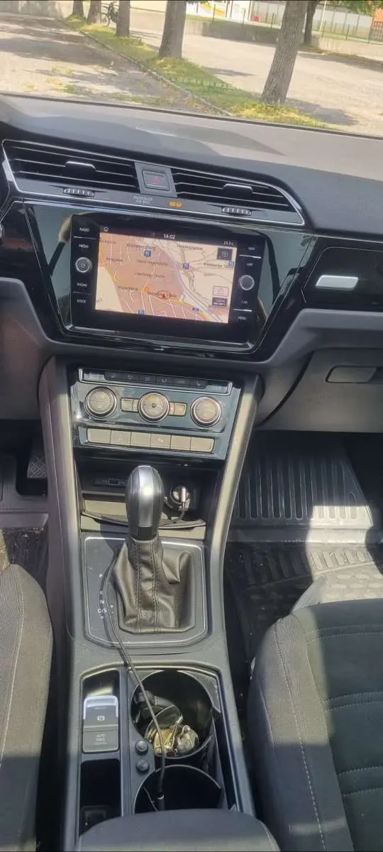 Volkswagen Touran 2019 photo 3