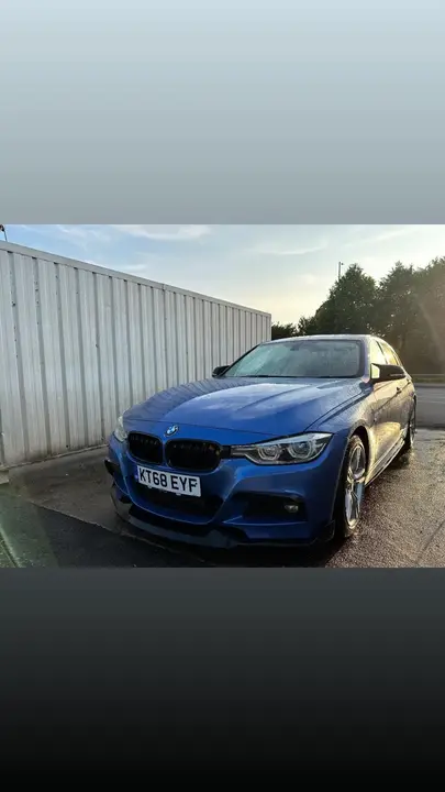 BMW 3 Series 2018 photo 2