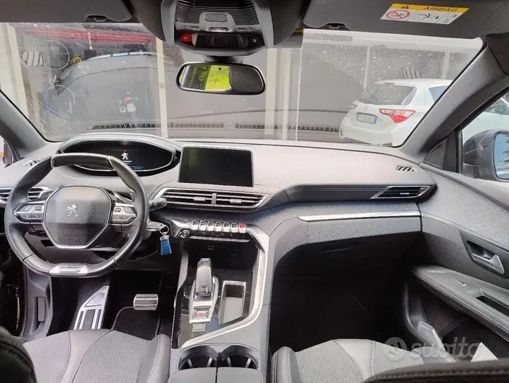 Peugeot 3008 2018 photo 2