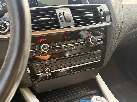 BMW X3 2016 photo 2