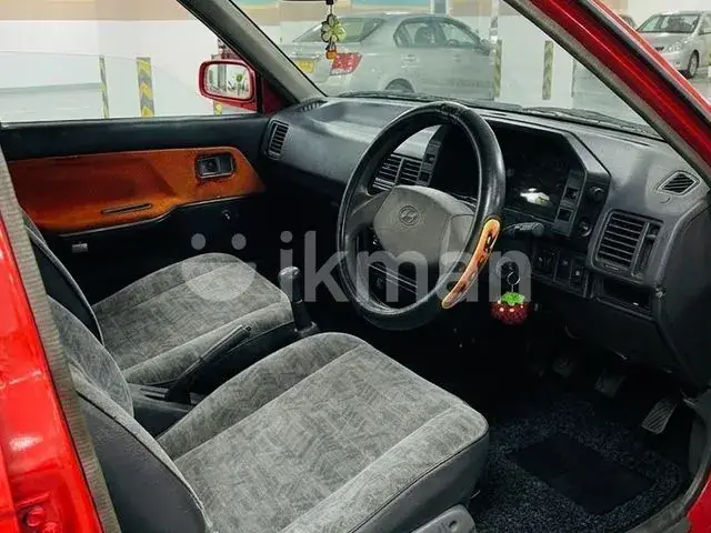 Mazda Familia 1985 photo 4