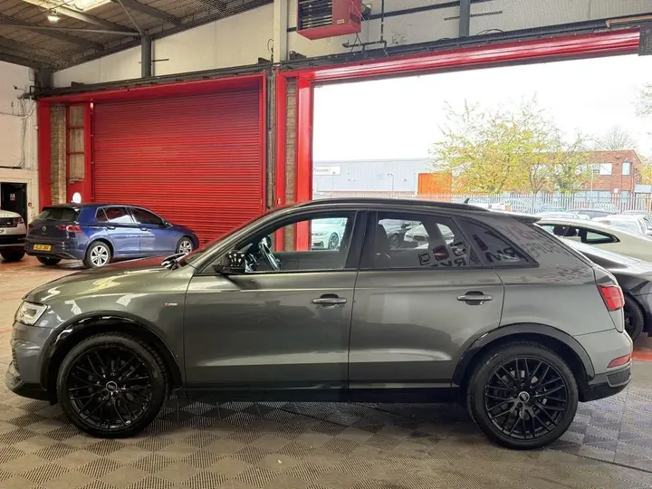 Audi Q3 2018 photo 4