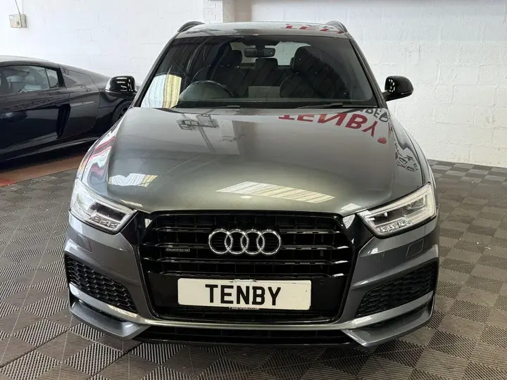 Audi Q3 2018 photo 2