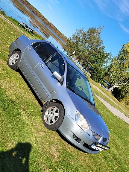 Mitsubishi Lancer 2004 photo 3