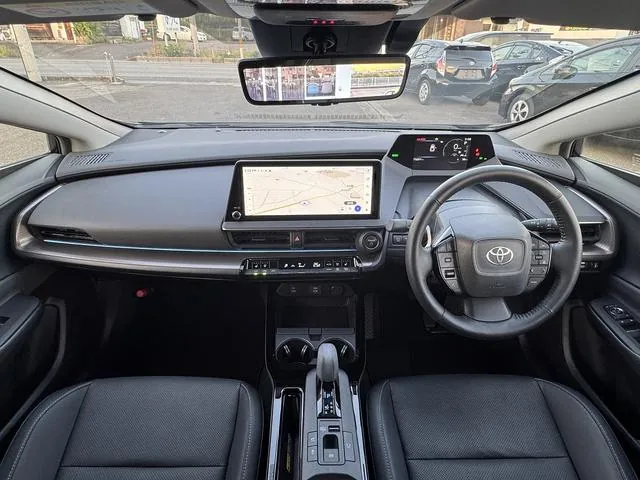 Toyota Prius 2023 photo 2