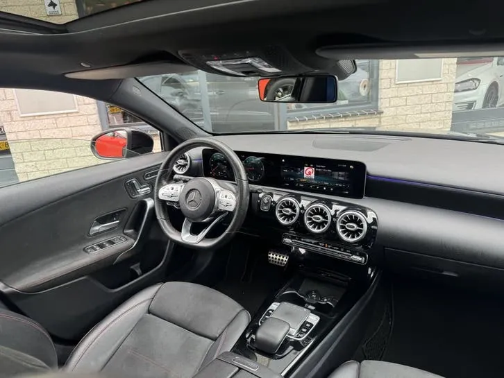 Mercedes-Benz A-Class 2019 photo 2