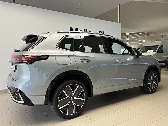 Volkswagen Tiguan 2026 photo 2