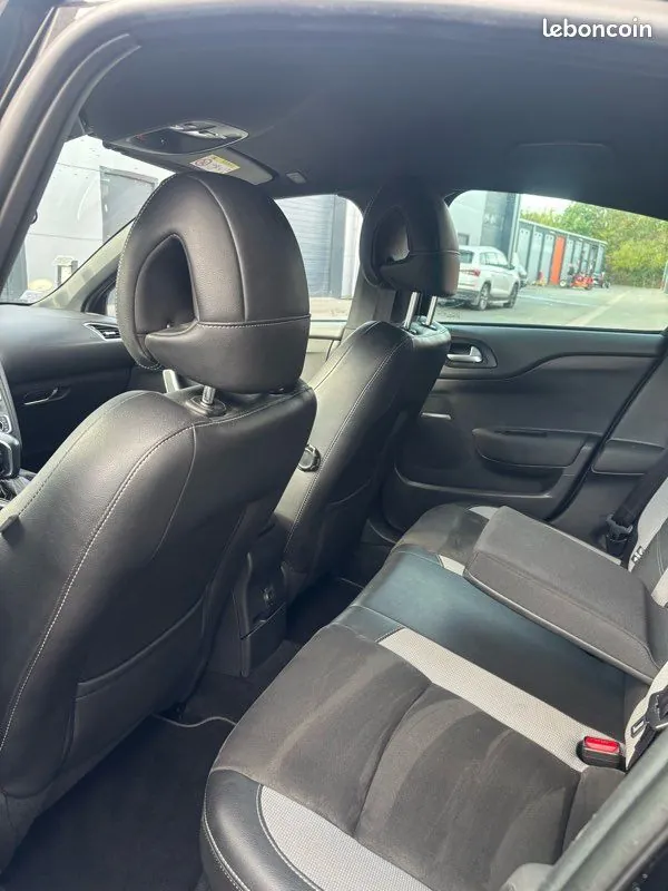 DS Automobiles Ds4 2016 photo 5