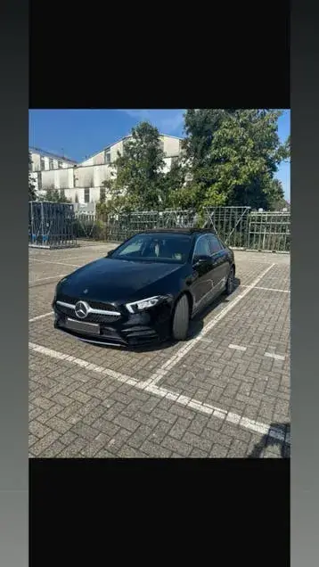 Mercedes-Benz A200