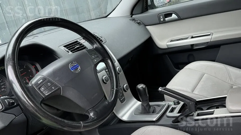 Volvo V50 2008 photo 5