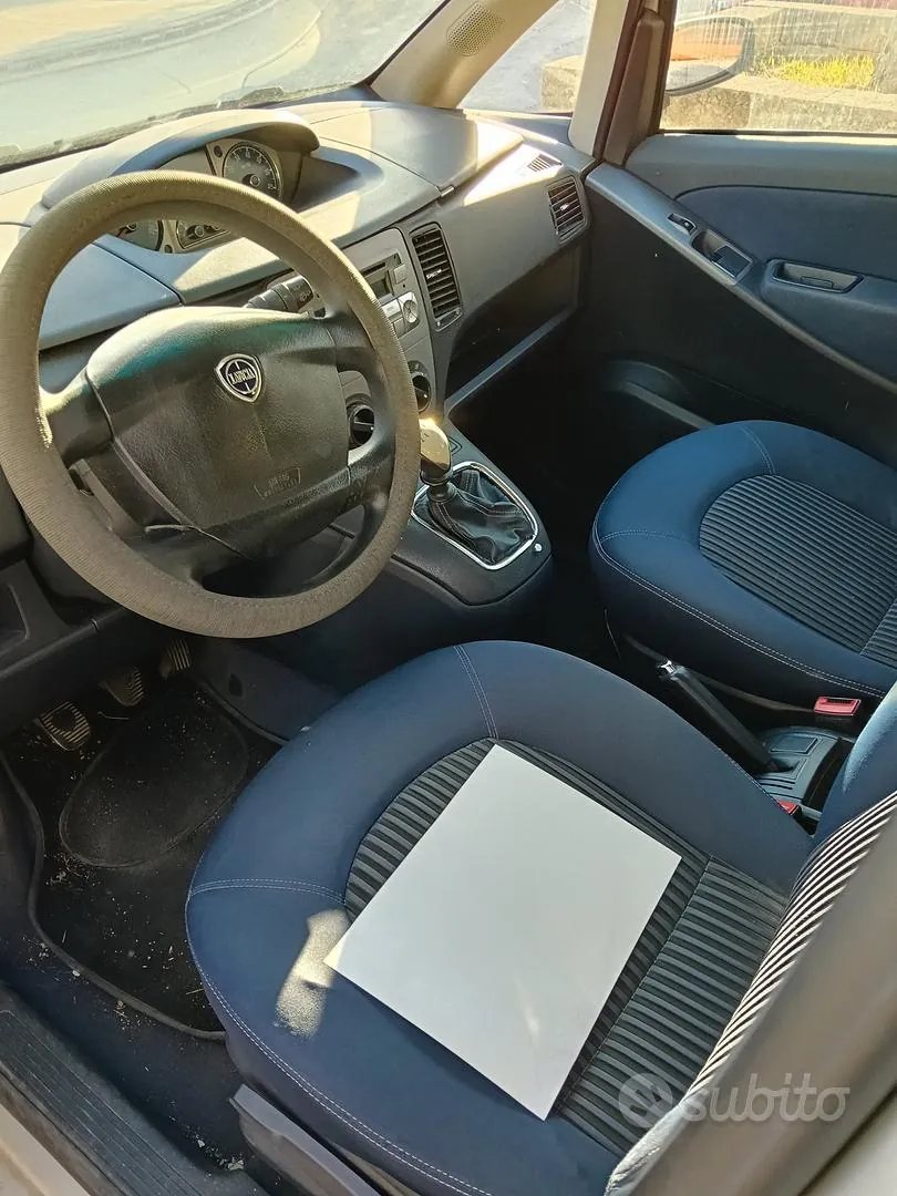 Lancia Musa 2009 photo 5