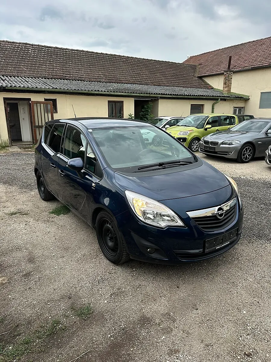 Opel Meriva 2013 photo 2