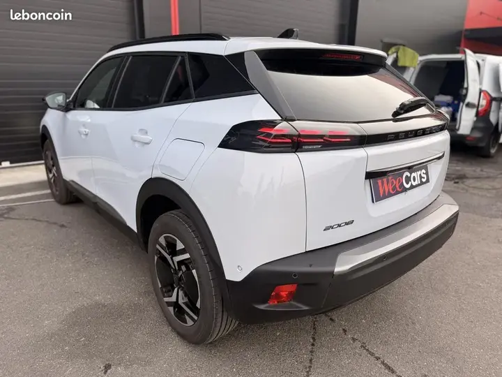 Peugeot 2008 2024 photo 5