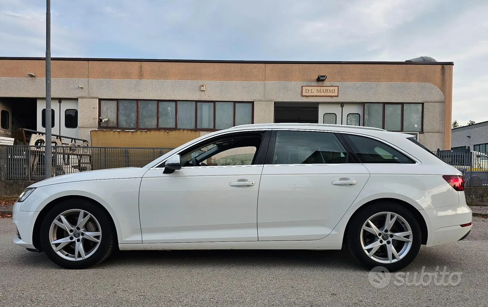 Audi A4 2017 photo 4