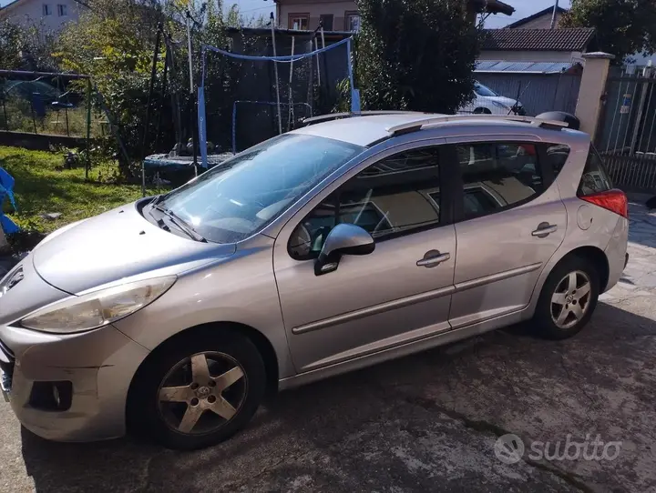 Peugeot 207 2013 photo 4