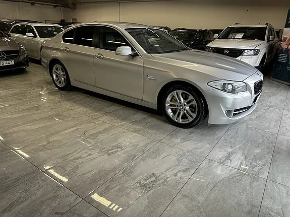 BMW 520I 2012 photo 2