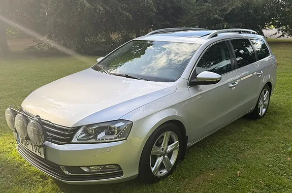 Volkswagen Passat 2013 photo 2