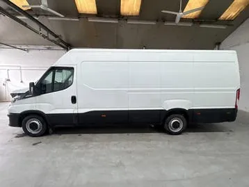 Iveco Daily 2024 photo 2