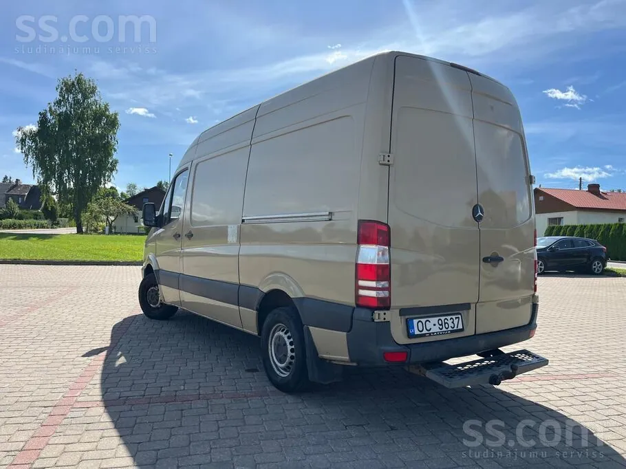 Mercedes-Benz Sprinter 2011 photo 3