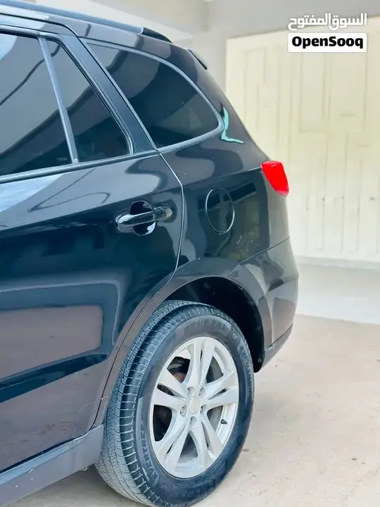 Hyundai Santa Fe 2011 photo 3