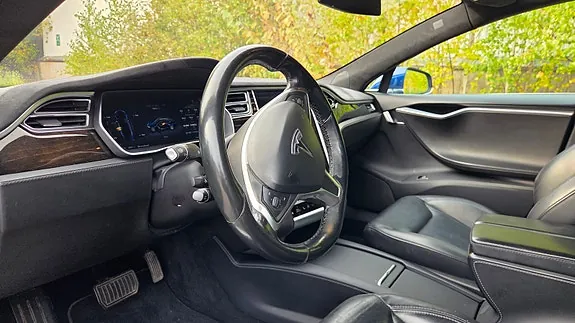 Tesla Model S 2016 photo 4