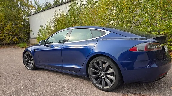 Tesla Model S 2016 photo 3