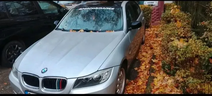 BMW 320I