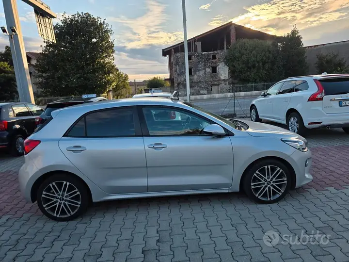 Kia Rio 2017 photo 3