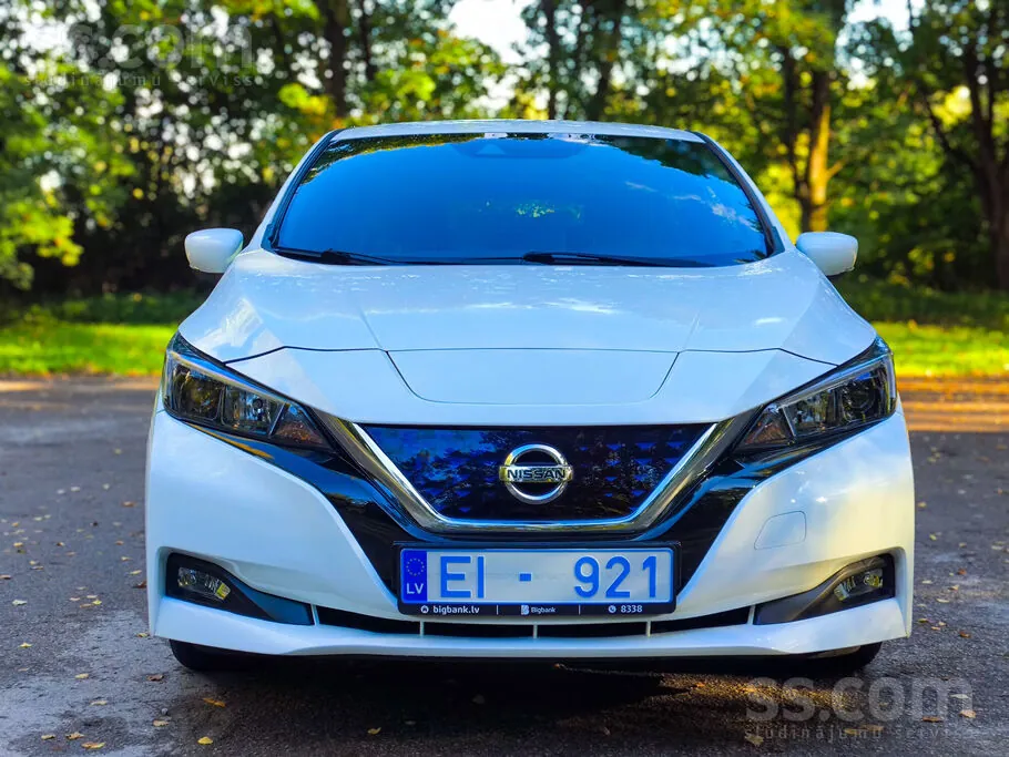 Nissan Leaf 2021 photo 3