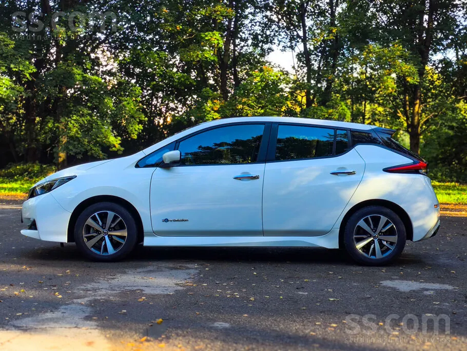Nissan Leaf 2021 photo 4