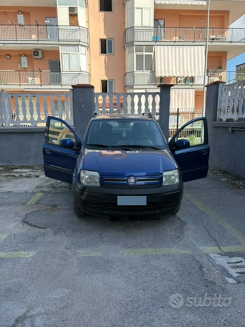 Fiat Panda 2010 photo 2