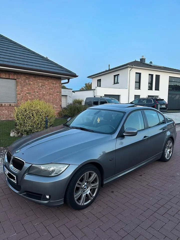 BMW 320D E90