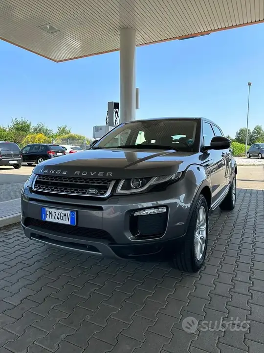Land Rover Range Rover Evoque 2018 photo 2