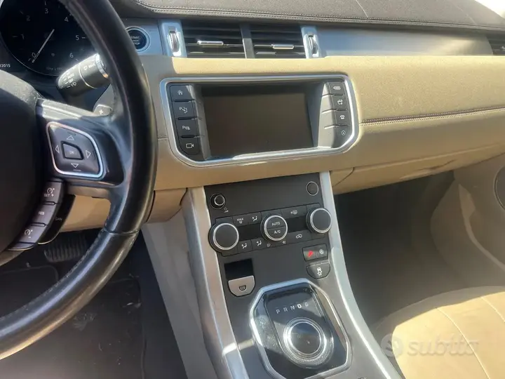 Land Rover Range Rover Evoque 2018 photo 5
