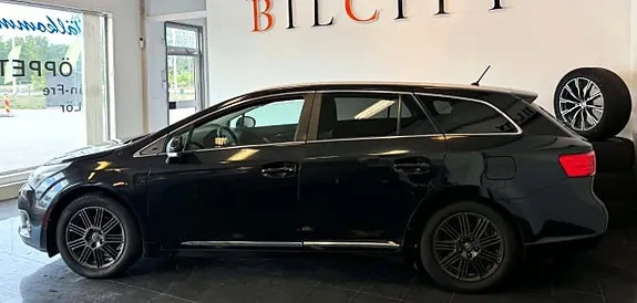 Toyota Avensis 2013 photo 5