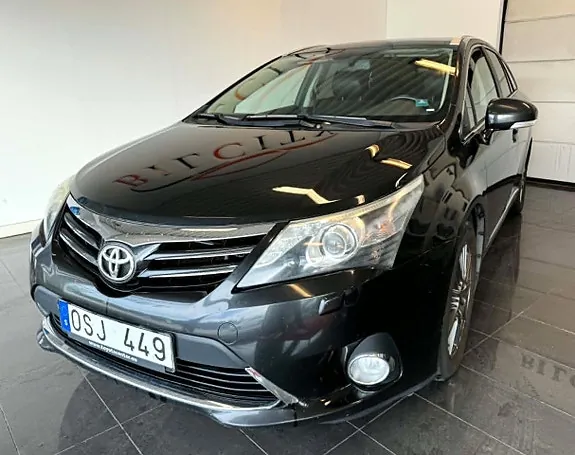Toyota Avensis 2013 photo 3