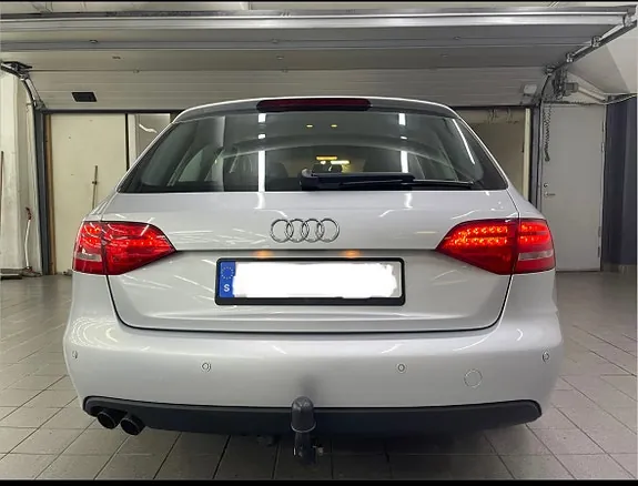 Audi A4 2012 photo 4