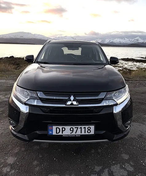 Mitsubishi Outlander 2016 photo 2