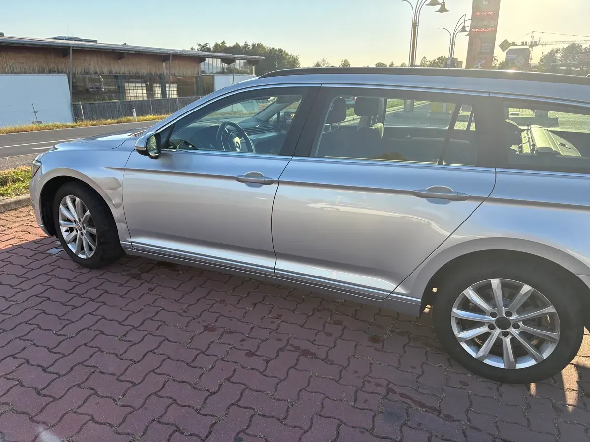 Volkswagen Passat 2015 photo 2