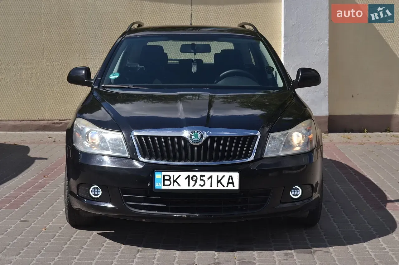 Skoda Octavia 2009 photo 4