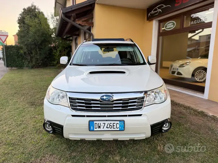Subaru Forester 2009 photo 2