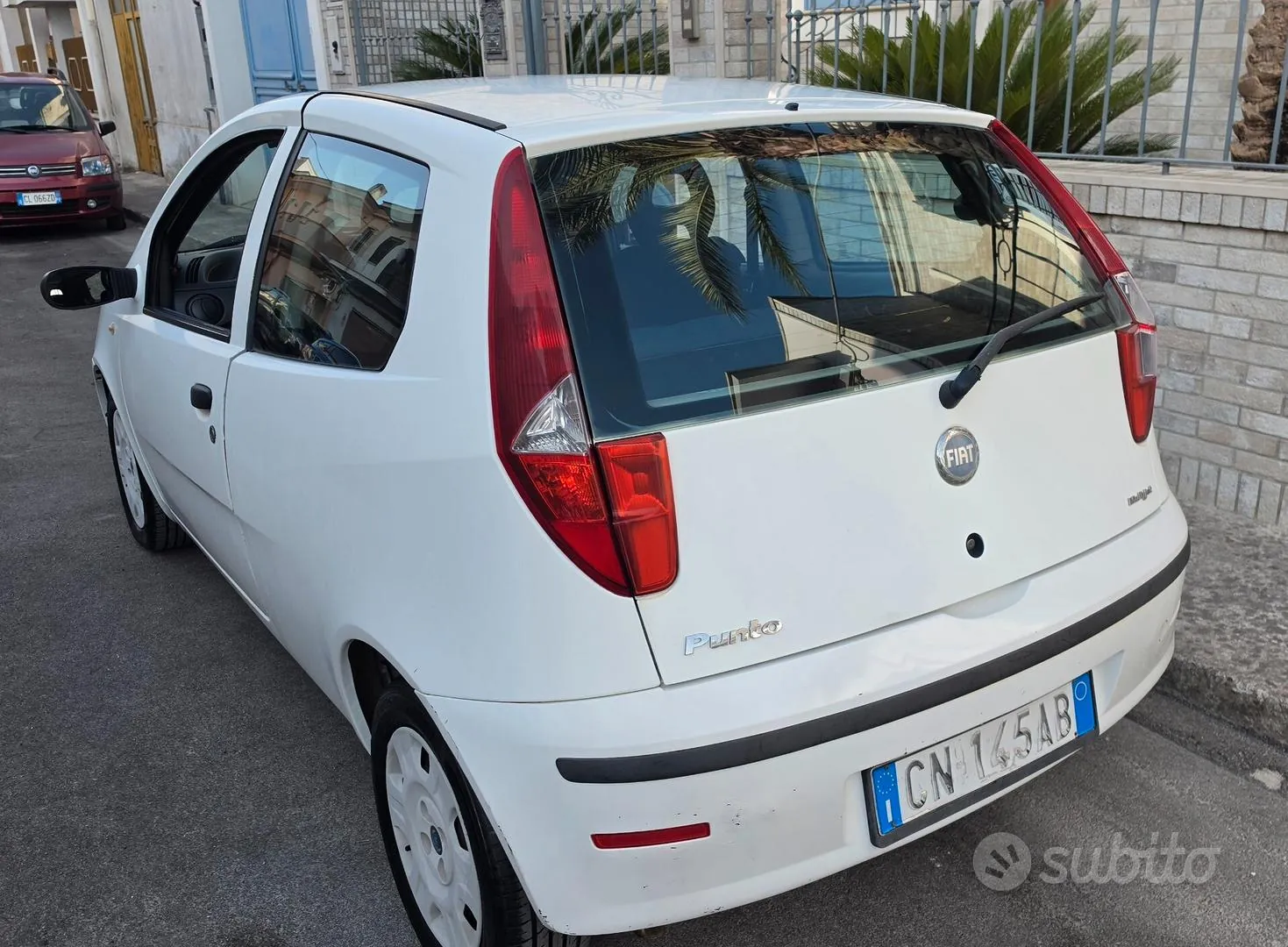 Fiat Punto 2004 photo 2
