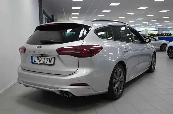 Ford Focus 2024 photo 4