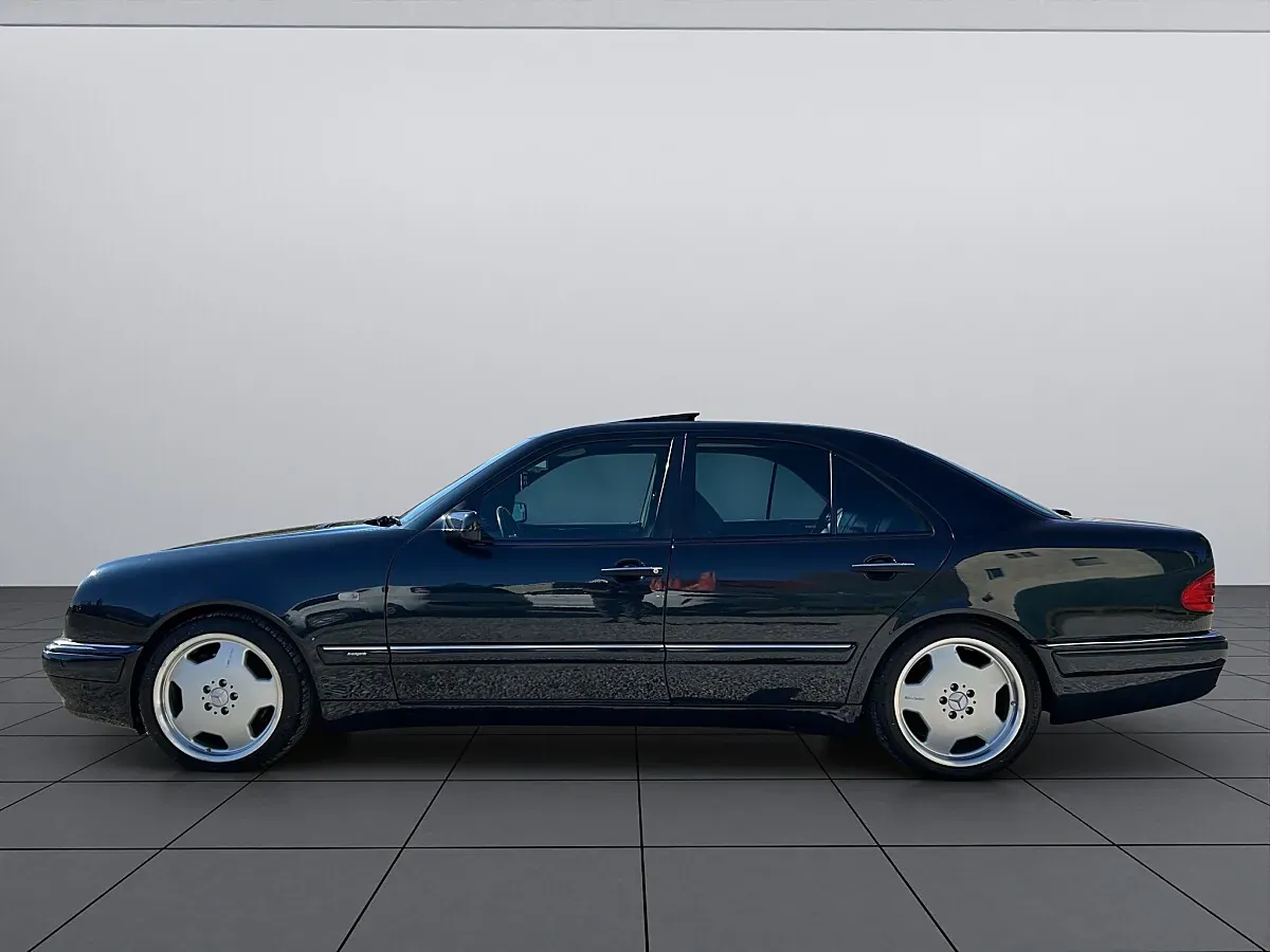 Mercedes-Benz E-Class 1996 photo 3