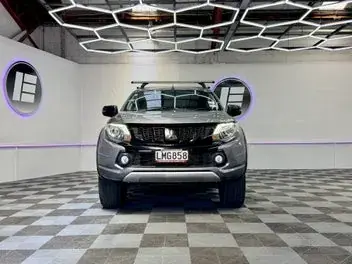 Mitsubishi Triton 2018 photo 3