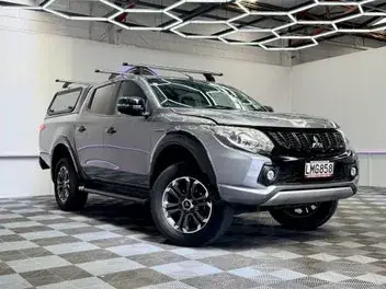 Mitsubishi Triton 2018 photo 2