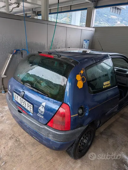 Renault Clio 1998 photo 2