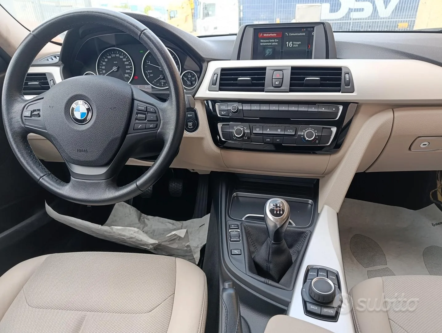 BMW 320D Touring 2019 photo 2