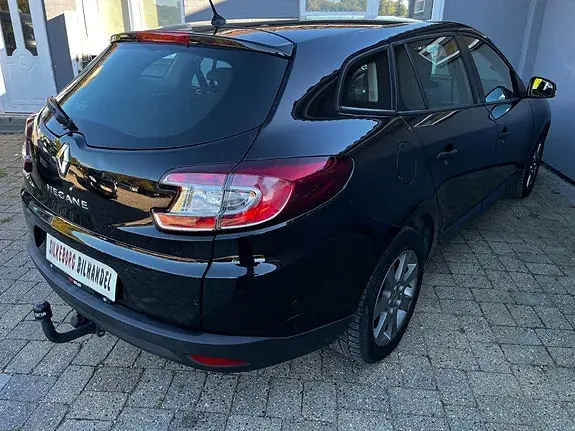 Renault Megane Iii 2013 photo 4